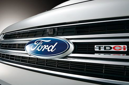 Lưới tản nhiệt mạ crom Transit