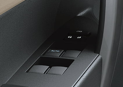 Cửa sổ chỉnh điện Altis