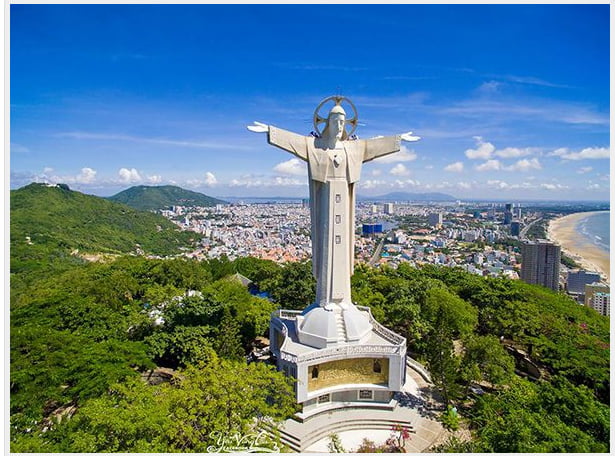 Tượng chúa Kito Vua giang tay ở Vũng Tàu Tượng chúa Kito Vua giang tay ở Vũng Tàu