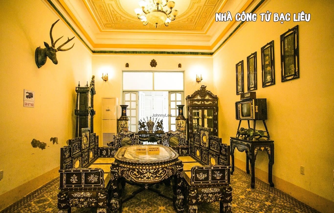 Bộ bàn ghế nhà công tử Bạc Liêu