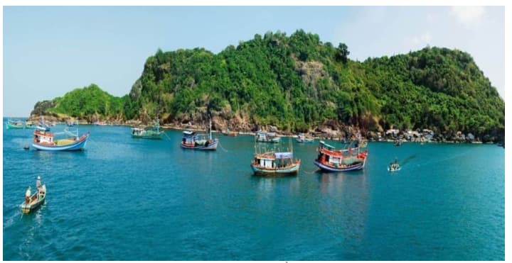 Hòn Khoai ngọn Hải Đăng của dân biển Cà Mau Hòn Khoai ngọn Hải Đăng của dân biển Cà Mau