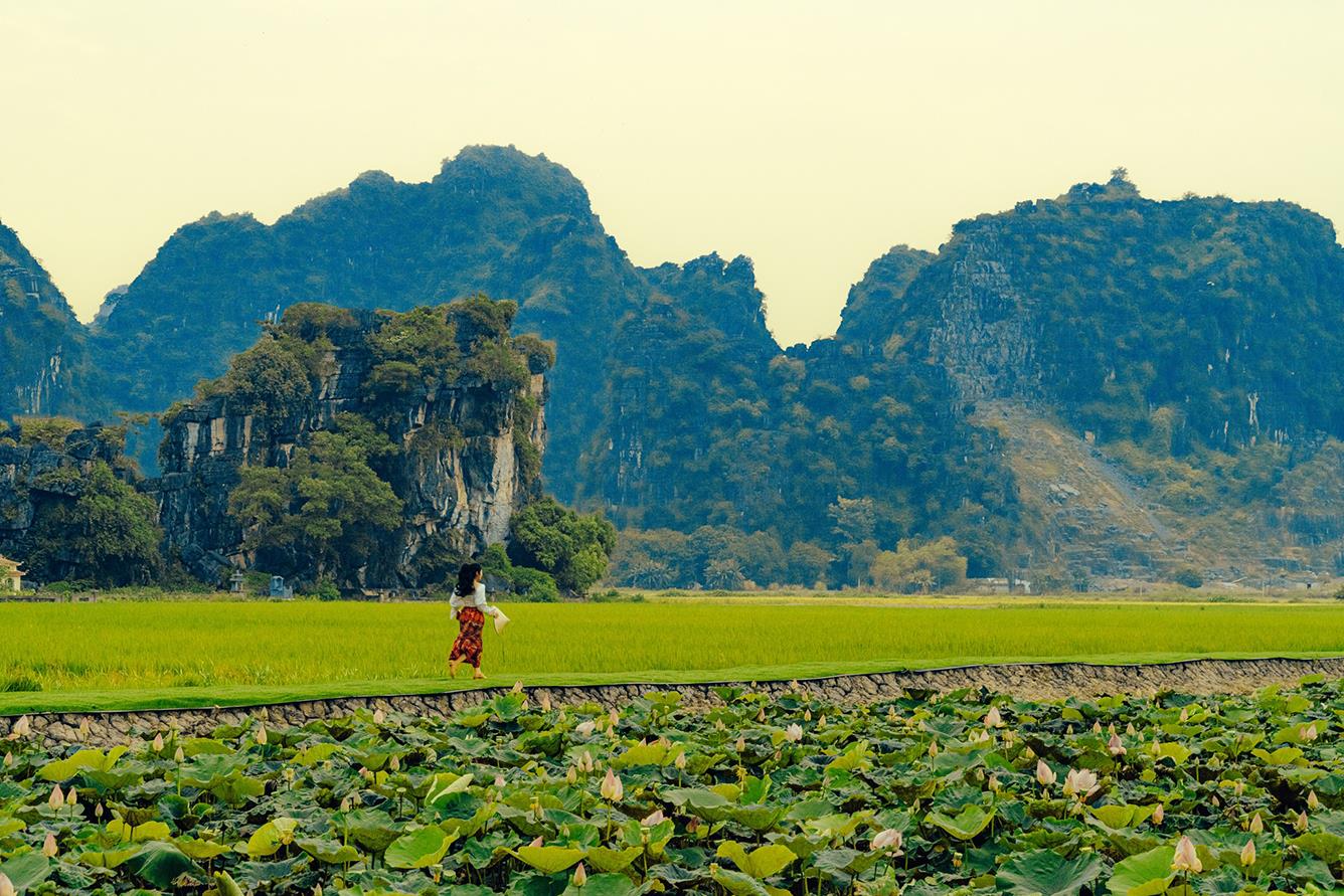 MỘT SỐ ĐỊA ĐIỂM THAM QUAN DU LỊCH NINH BÌNH GẦN HANG MÚA