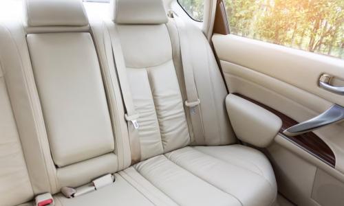 Giải đáp: xe 5 chỗ được phép chở mấy người?