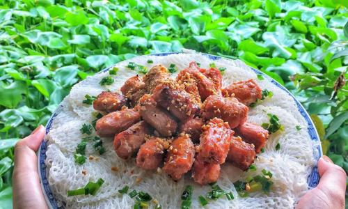 Lò bánh hỏi mặt võng gia truyền ngon nức tiếng ở Cần Thơ